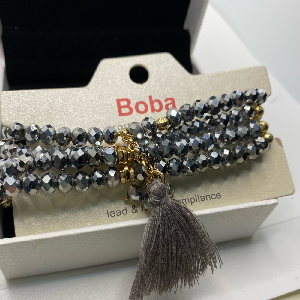 ‼️Any 5 pieces of jewelry for 20$‼️  4 strand tassel bracelet.